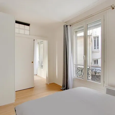 Flex Living - Whole House - Claude Bernard Apartment